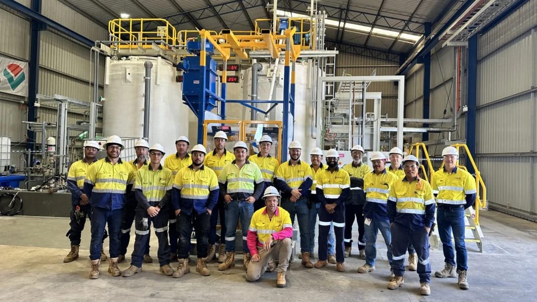 Fotografía que ilustra la noticia: Alcoa estudia una batería de flujo de vanadio de 50 a 80 MW para su refinería de alúmina en Australia