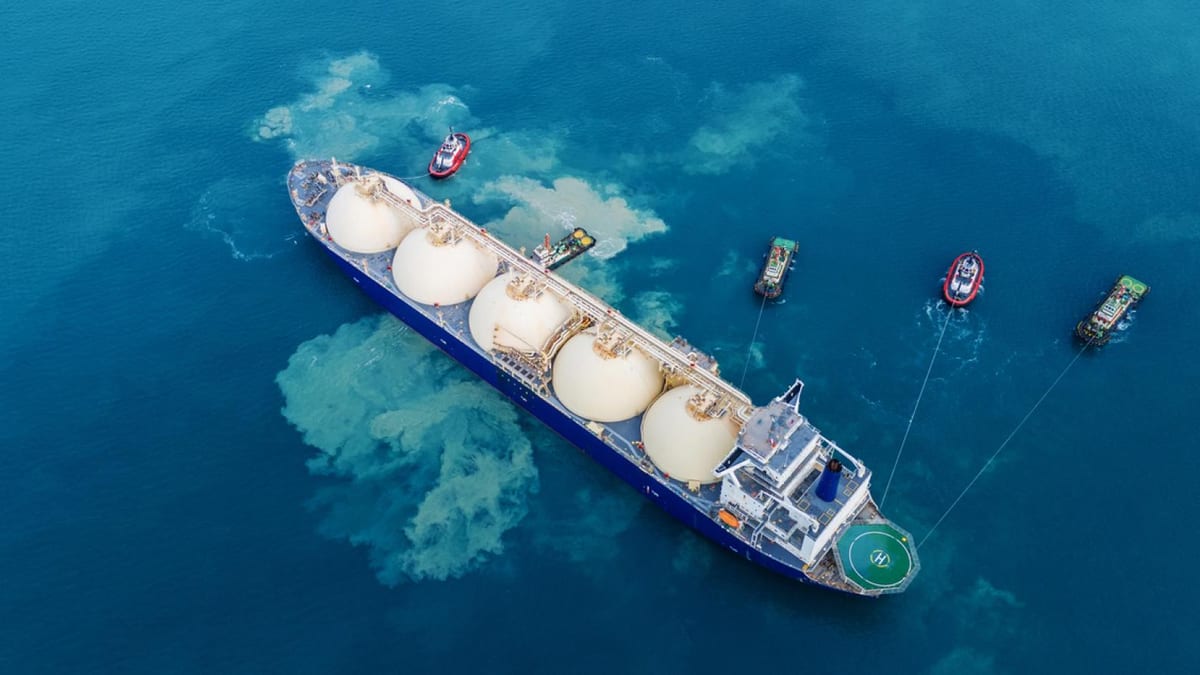 Fotografía que ilustra la noticia: AleaSoft anticipa un 2027 de alta volatilidad: la electricidad dependerá del gas, el GNL y unas reservas al límite