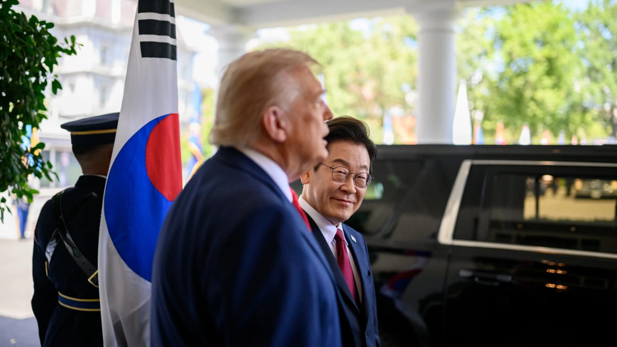 Fotografía que ilustra la noticia: Corea del Sur ata hasta 200.000 millones en gas y nuclear en EEUU a cambio de aranceles reducidos