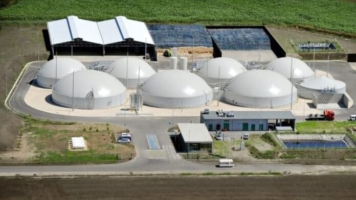 Fotografía que ilustra la noticia: MOL Group conecta a la red gasista húngara su primera planta de biometano en Szarvas