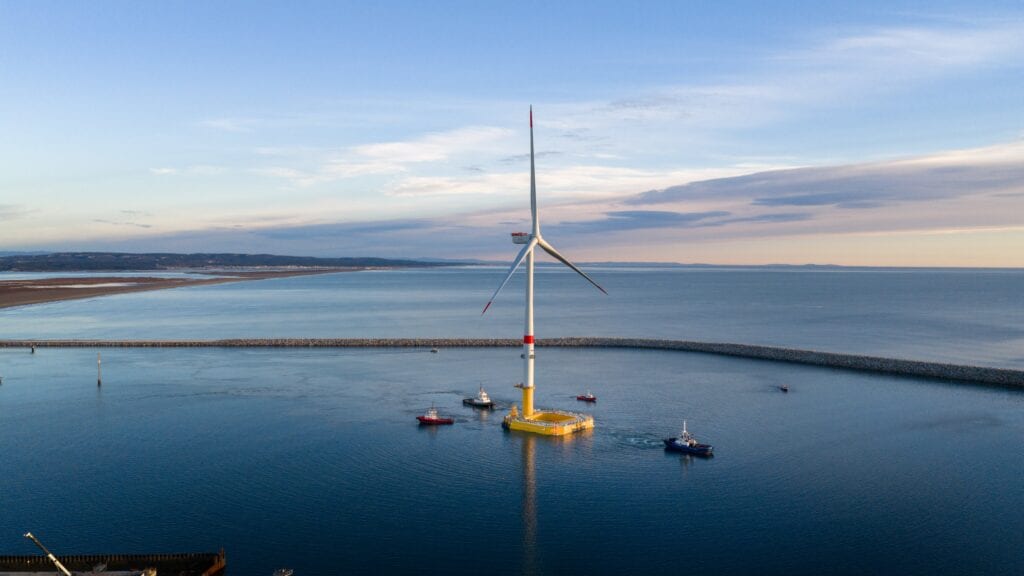 Fotografía que ilustra la noticia: ORE Catapult cifra en un 17% el ahorro potencial de estandarizar las subestructuras de la eólica flotante