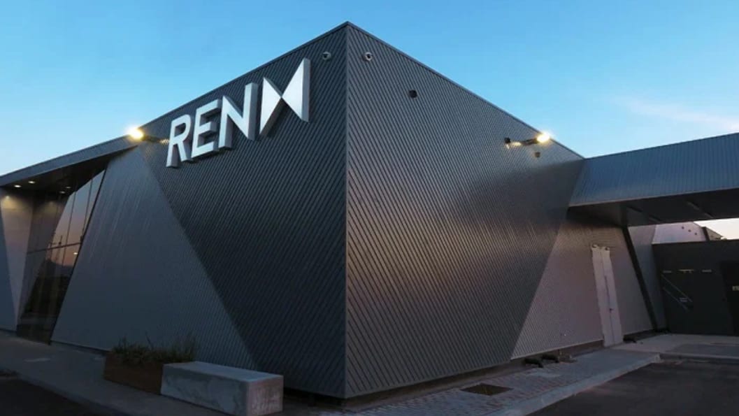 Fotografía que ilustra la noticia: Portugal recompra el 13,7% de REN a Amancio Ortega y vuelve al capital de la eléctrica
