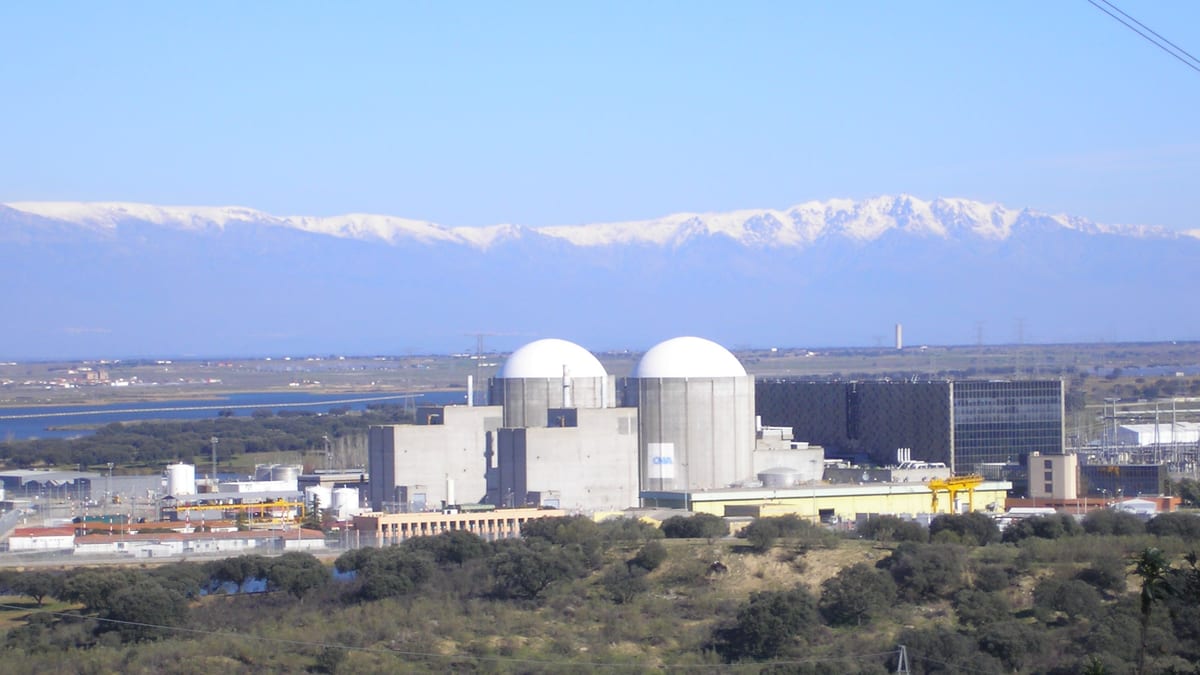 Fotografía que ilustra la noticia: Sumar y Verdes Equo rechazan excusas geopolíticas para prorrogar Almaraz y exigen activar ya la reindustrialización de Campo Arañuelo
